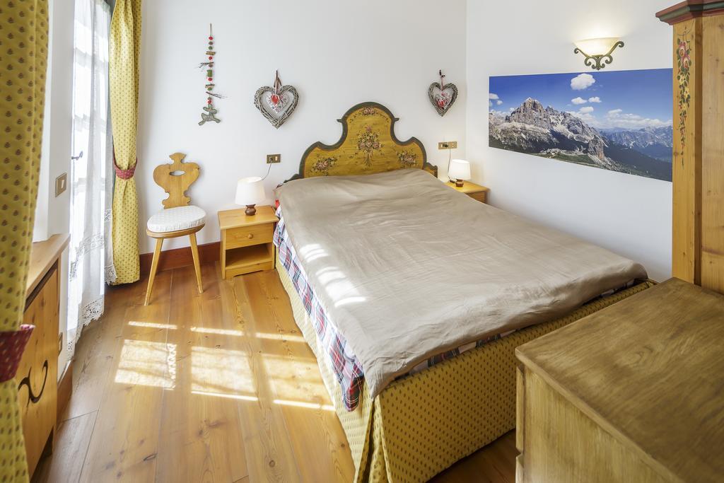 Villa Ronco - Stayincortina Cortina dʼAmpezzo Chambre photo